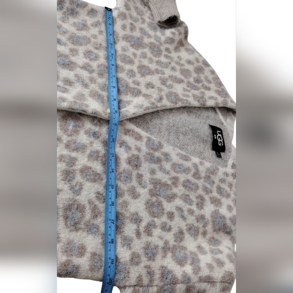 UGG RTW Alpaca Wool Blend Leopard Print Gray Cream Cardigan Sz M - Picture 8 of 13
